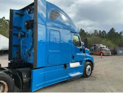 2018 FREIGHTLINER CASCADIA 125