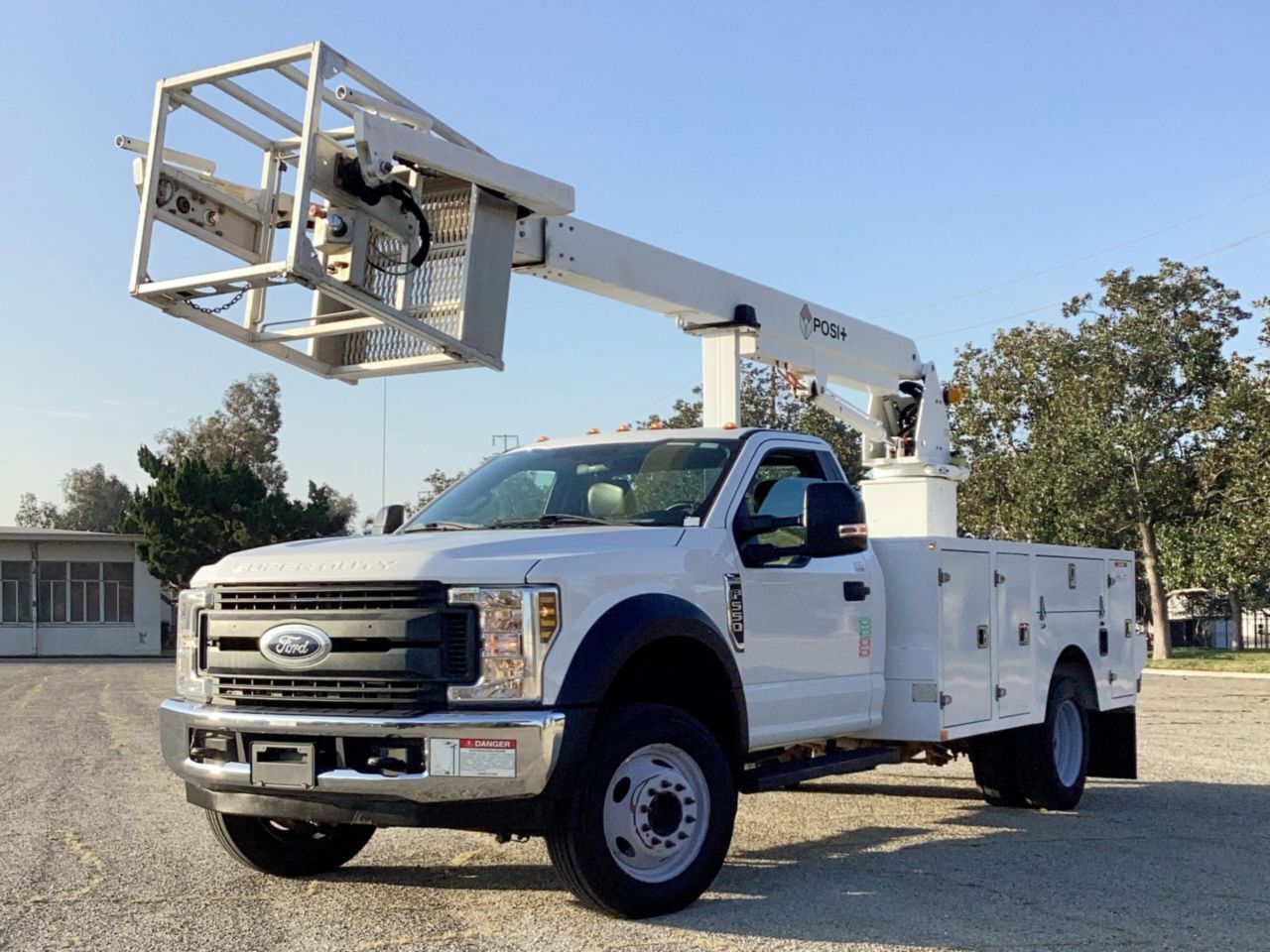 2019 FORD F550 in Kansas City, MO