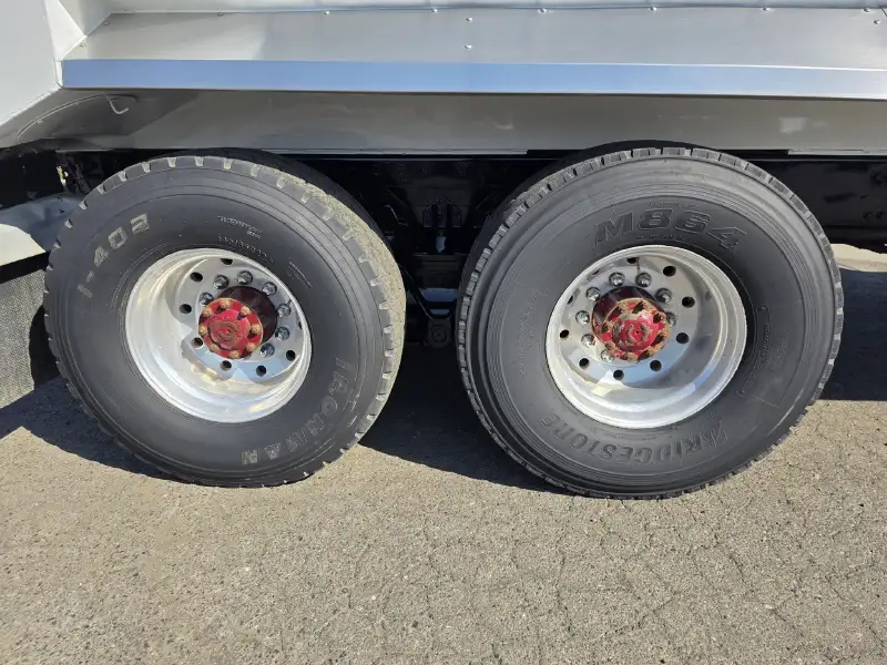 1996 FREIGHTLINER FLD120