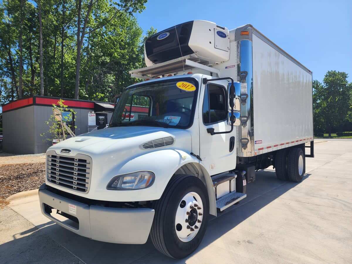 2017 FREIGHTLINER BUSINESS CLASS M2 106 in Greensboro, NC