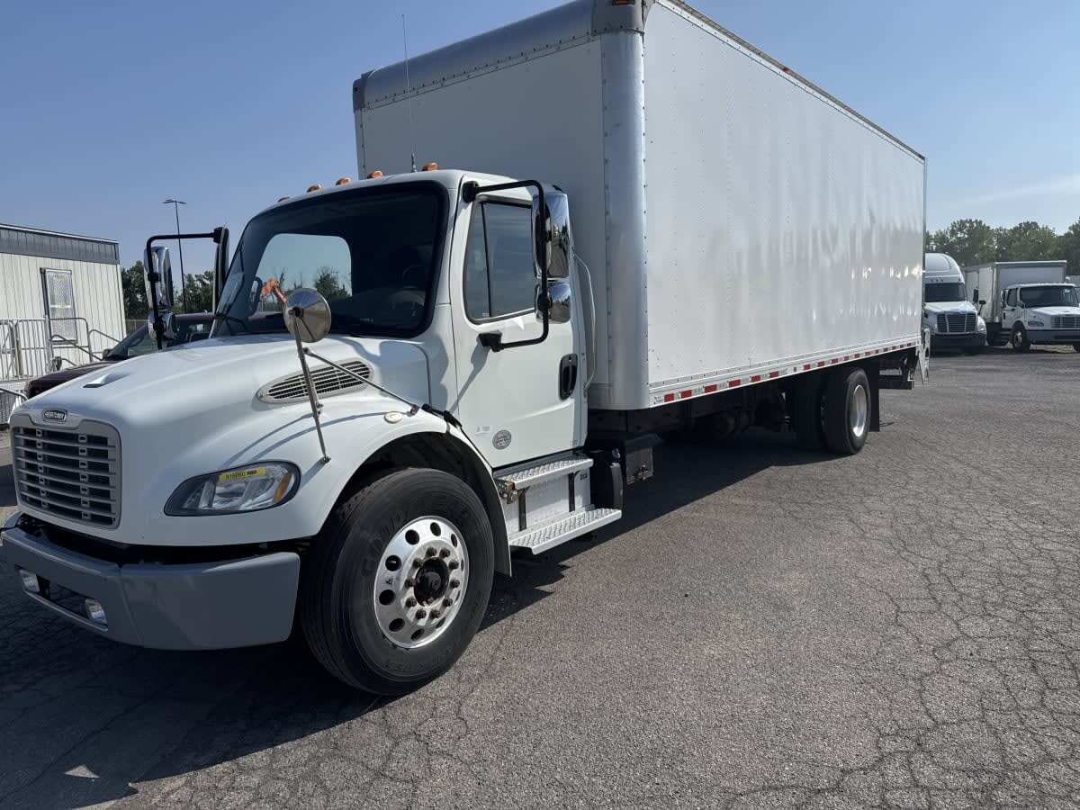 2019 FREIGHTLINER BUSINESS CLASS M2 106 in Hampton, VA