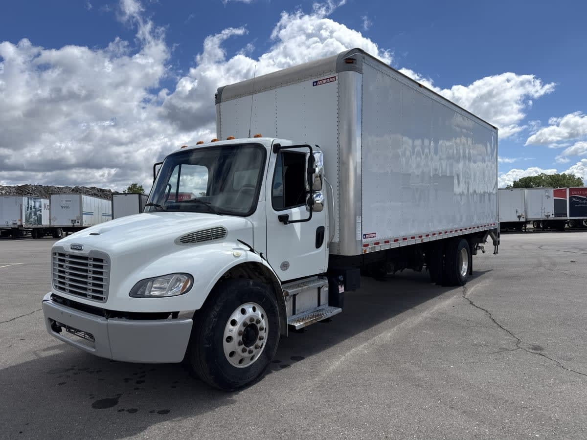 2020 FREIGHTLINER BUSINESS CLASS M2 106 in Taylor, MI