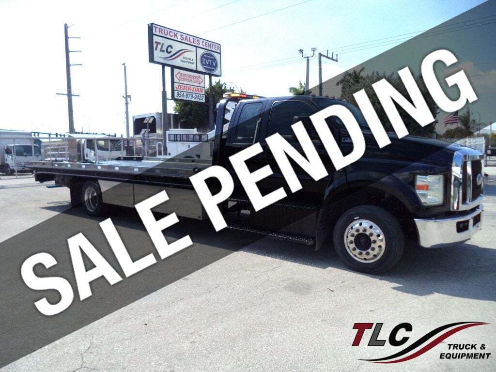 2017 FORD F650 in Pompano Beach, FL