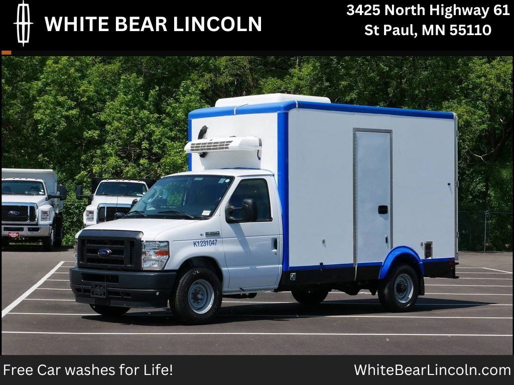 2023 FORD ECONOLINE in Saint Paul, MN