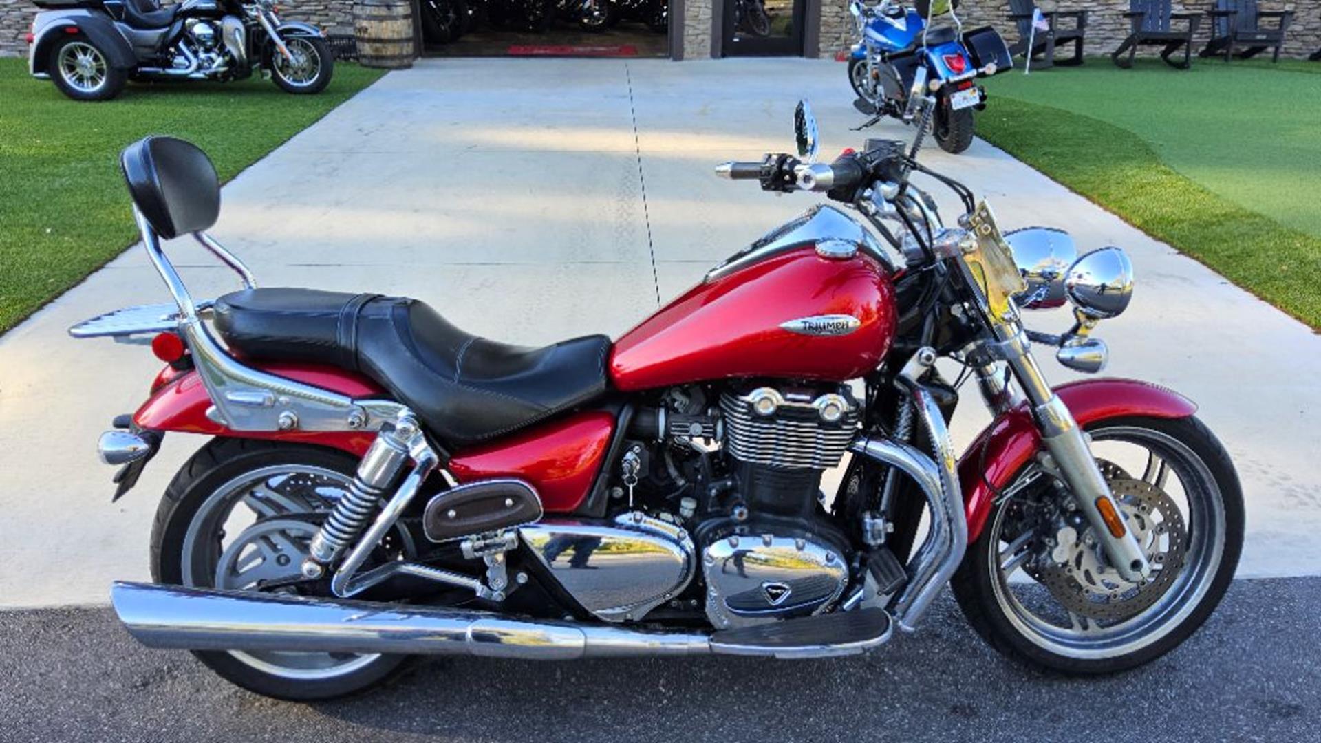 2010 Triumph Thunderbird SE SE in Wildwood, FL