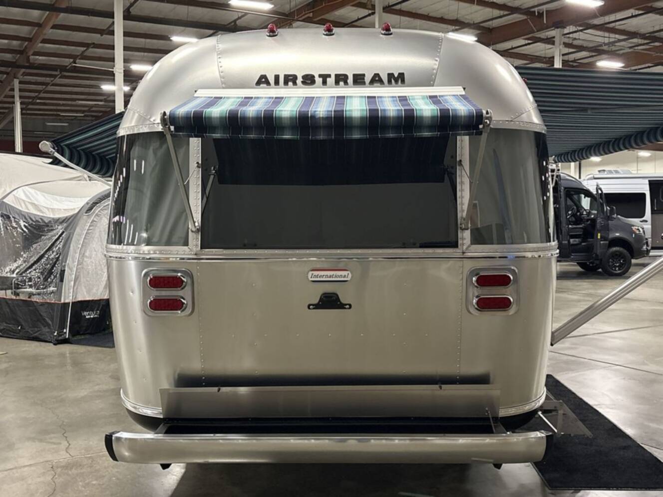 A photo of this 2026 Airstream International 27FB