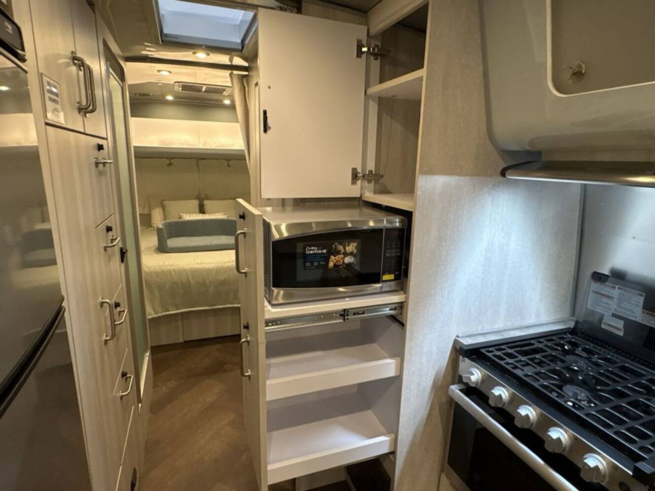 A photo of this 2026 Airstream International 27FB