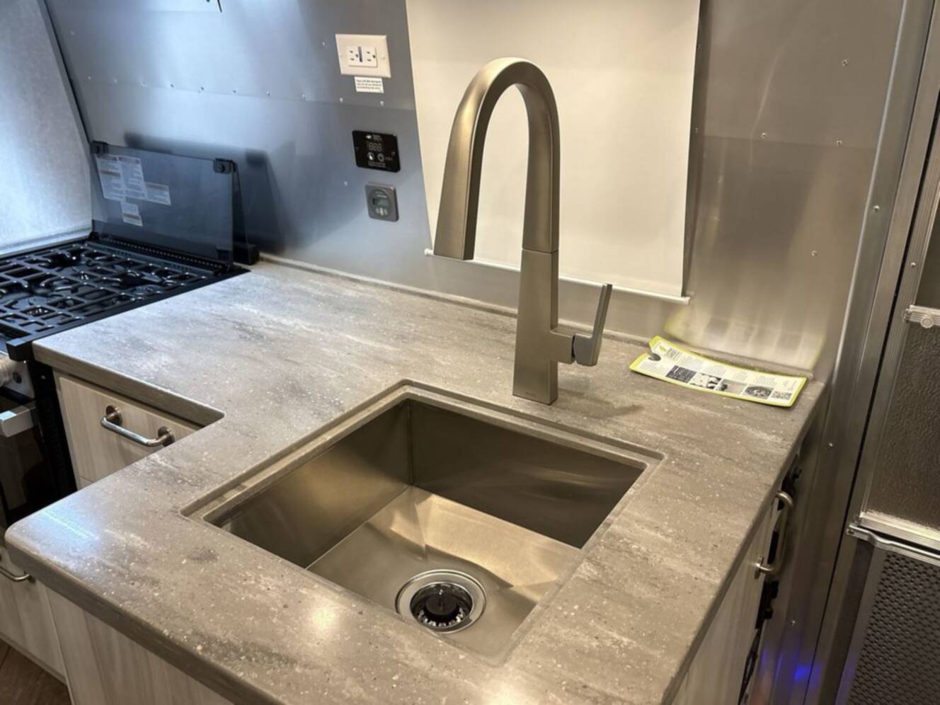 A photo of this 2026 Airstream International 27FB