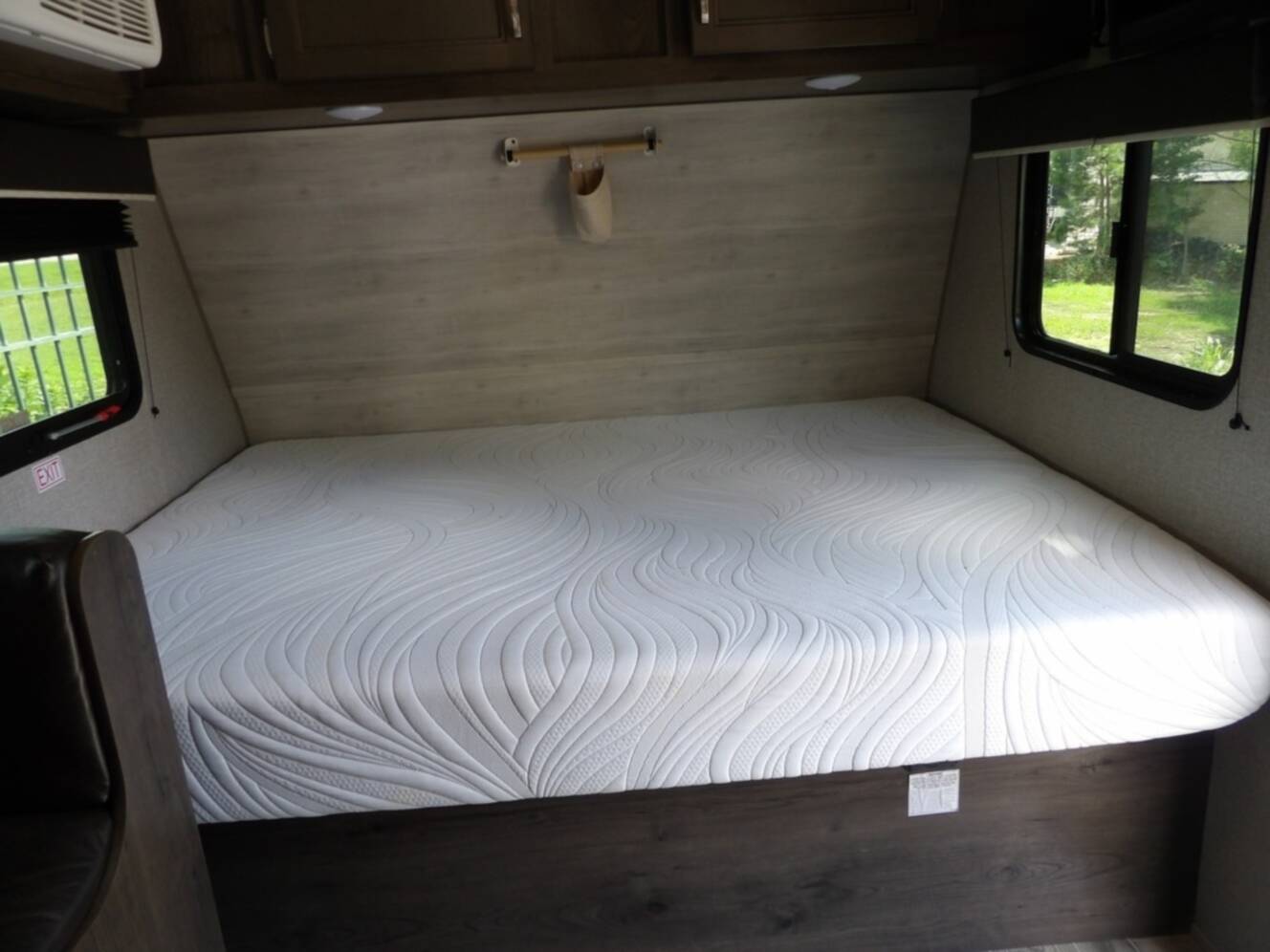 A photo of this 2021 Jayco Jay Flight Slx 184BS