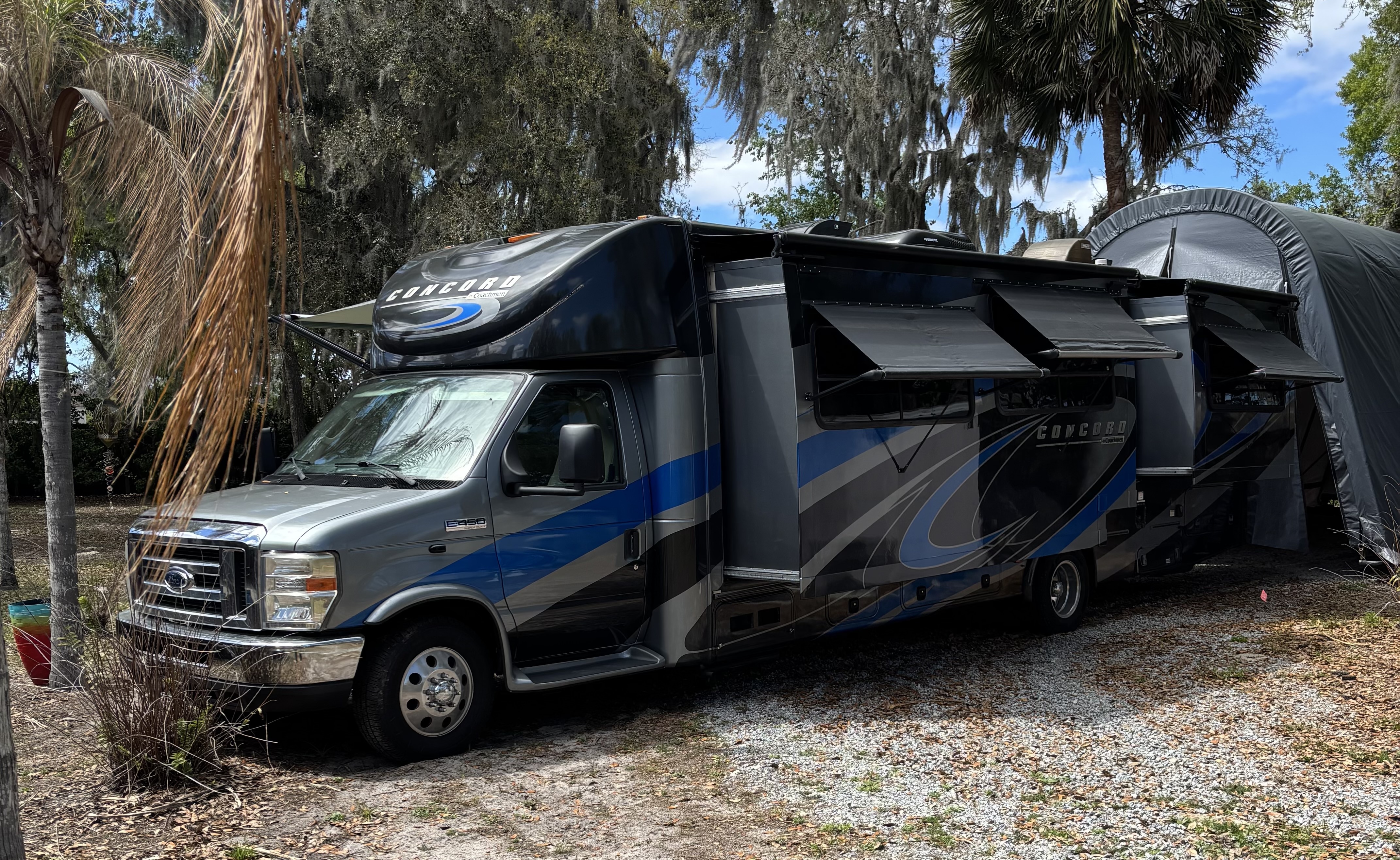 2018 Coachmen CONCORD 300 DS in riverview FL