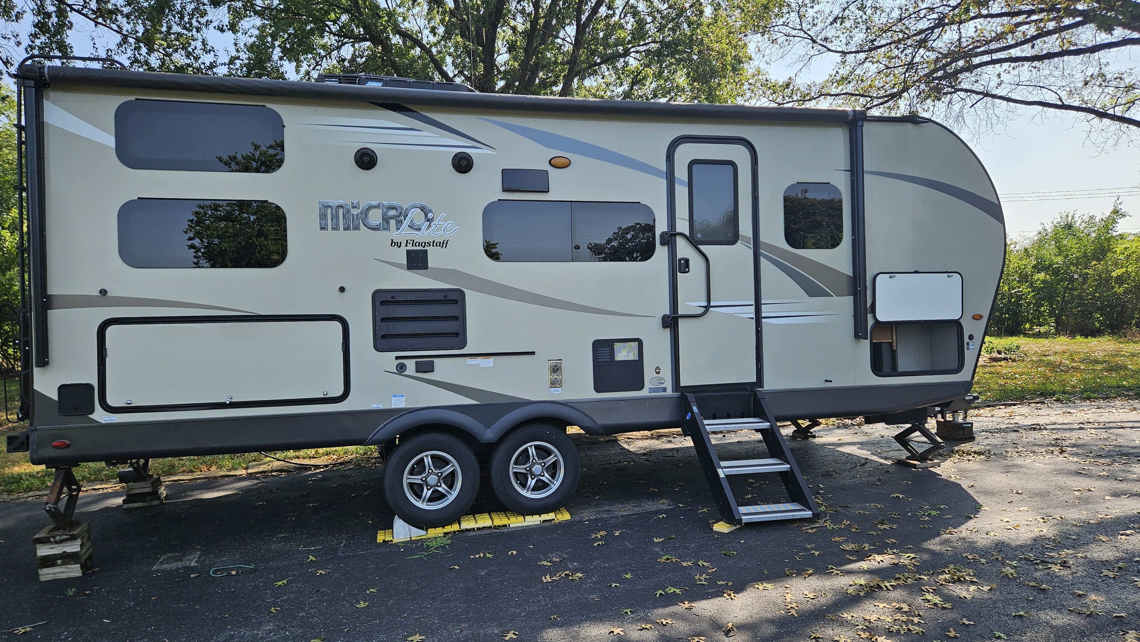 2019 Forest River FLAGSTAFF MICRO LITE 25BRDS RV