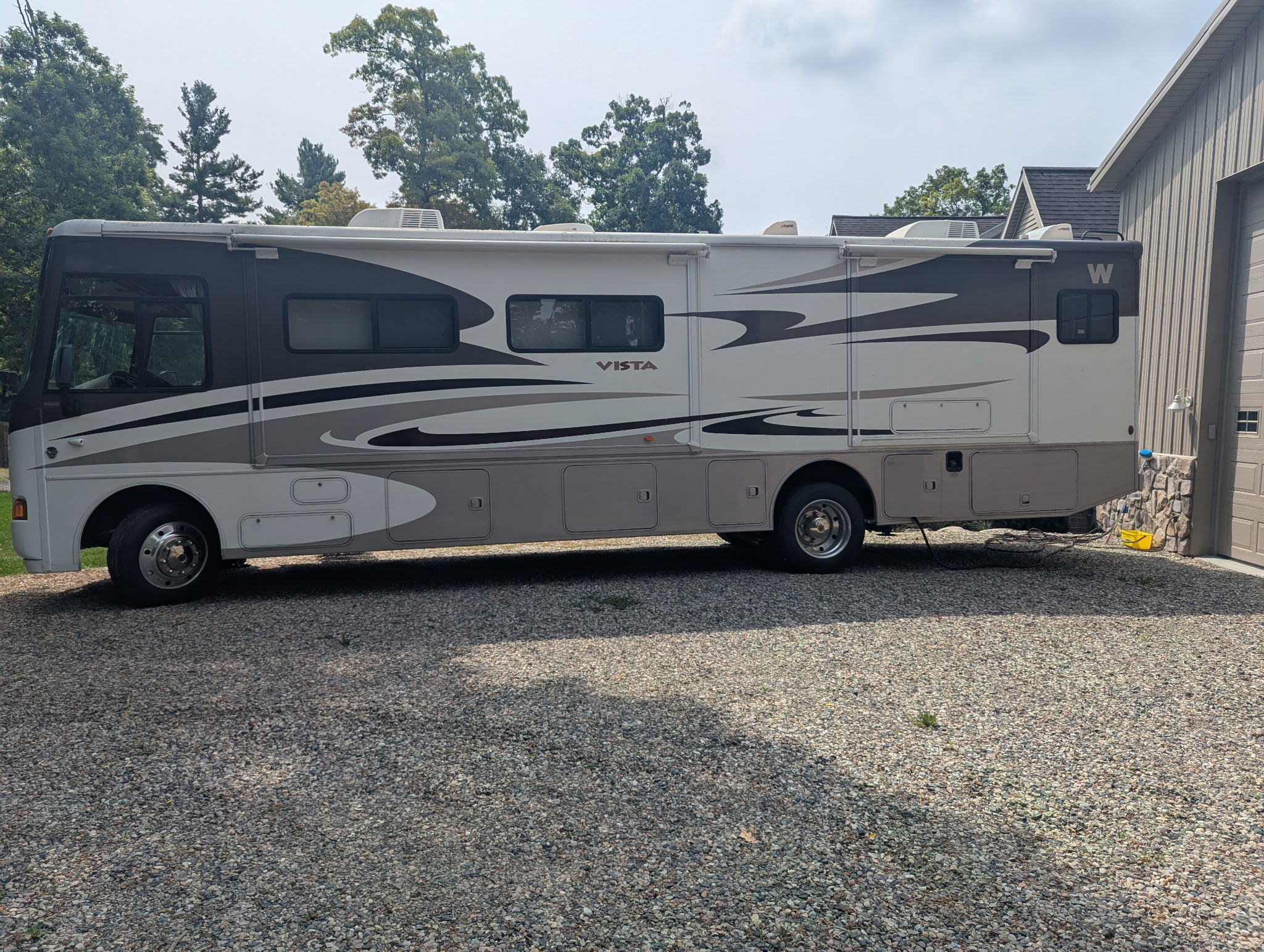 2013 Winnebago VISTA 35F in lake orion MI
