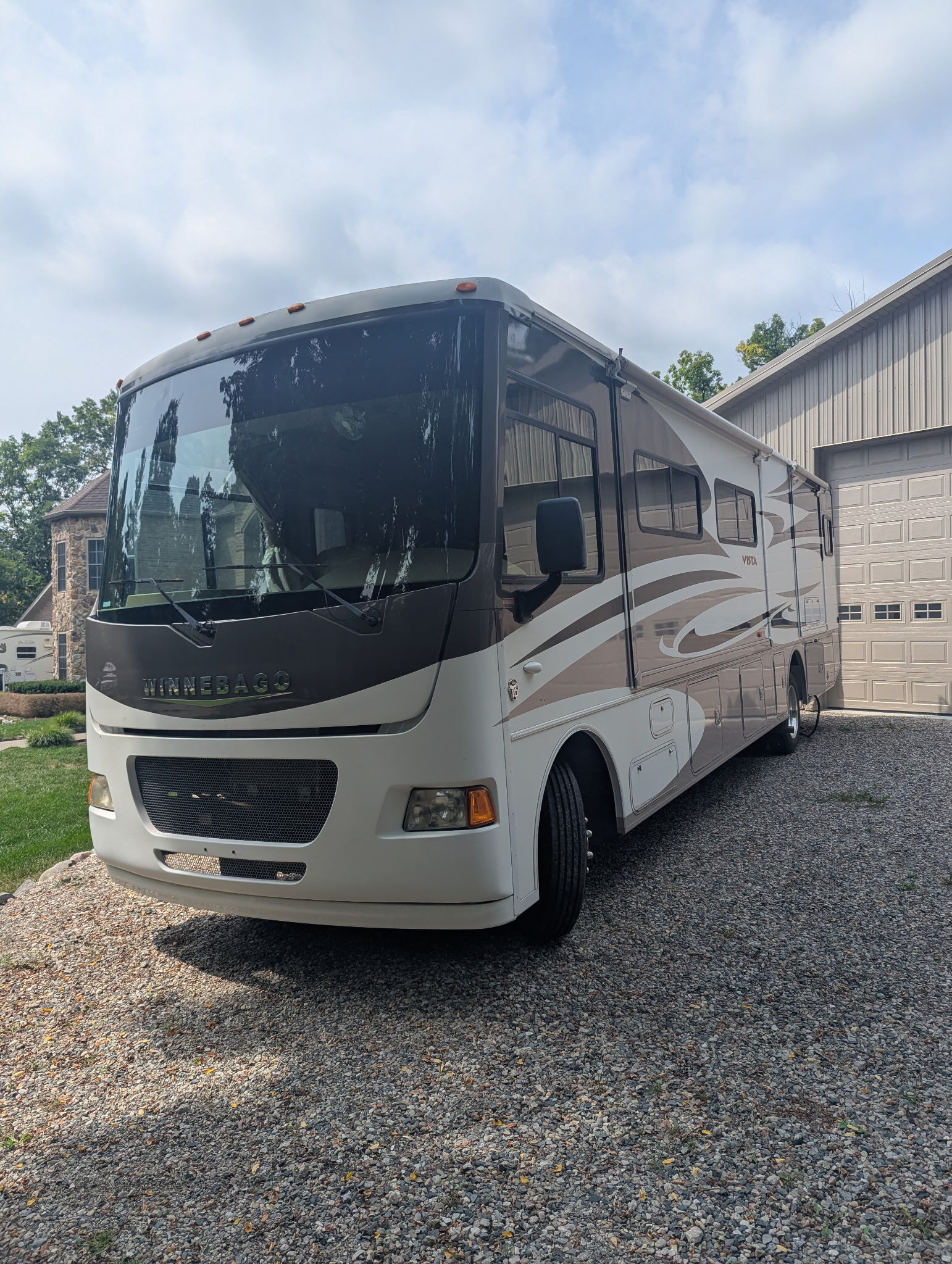 2013 Winnebago VISTA 35F in lake orion MI