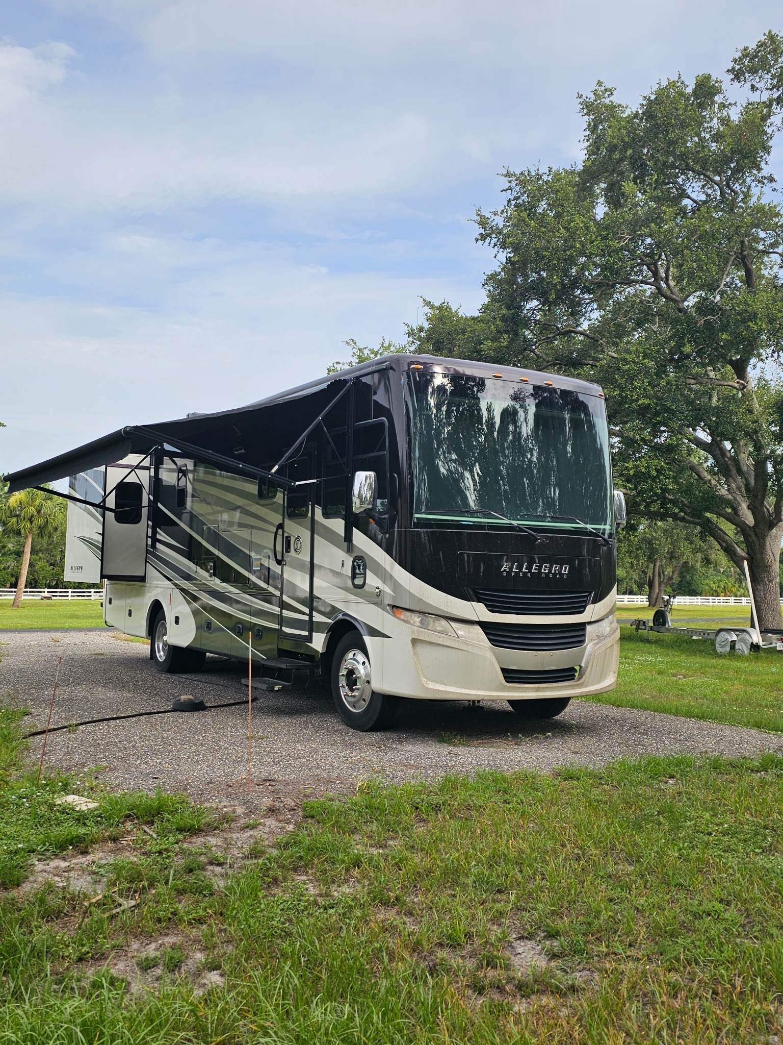 2017 Tiffin Motorhomes ALLEGRO OPEN ROAD 32 SA in parrish FL