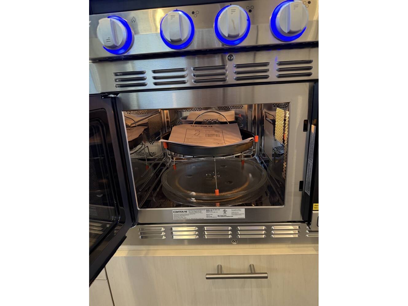 A photo of this 2023 Airstream FLYING CLOUD 25RB QUEEN