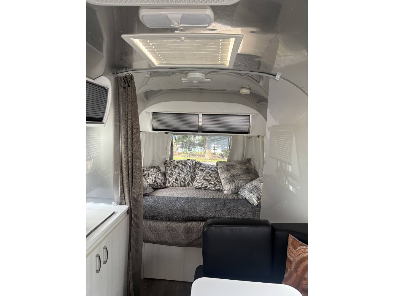 A photo of this 2019 Airstream BAMBI 22FB