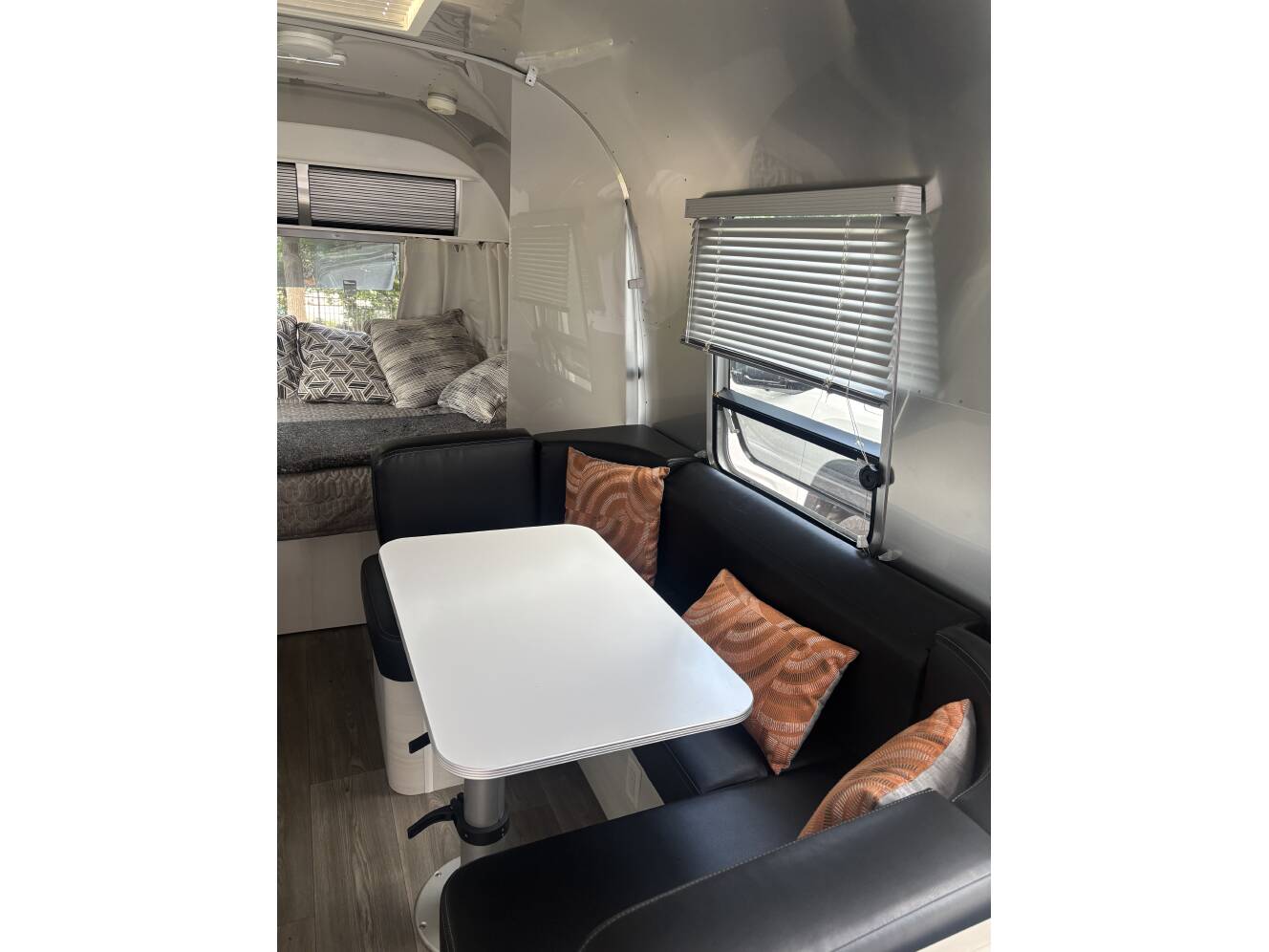 A photo of this 2019 Airstream BAMBI 22FB