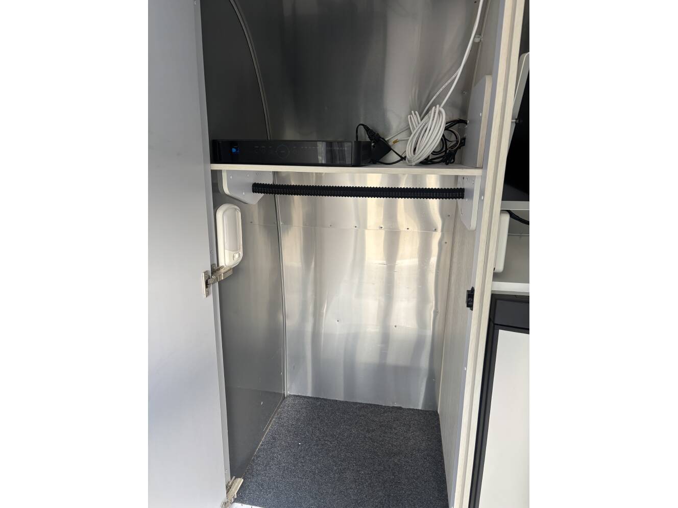A photo of this 2019 Airstream BAMBI 22FB