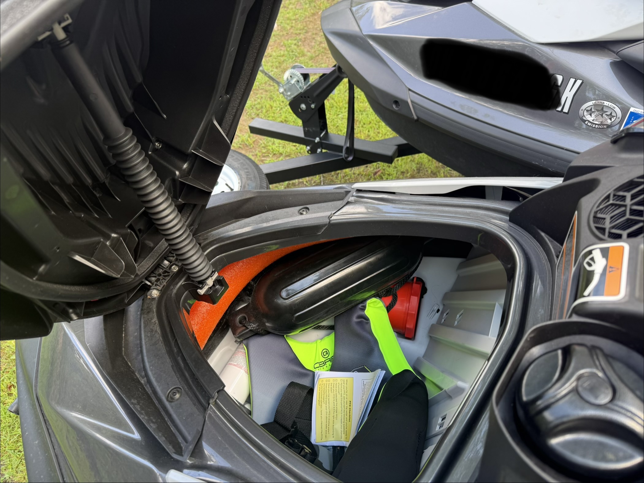 2022 Sea-Doo GTI SE 170 TECH PACKAGE WITH AUDIO IDF AND IBR SE 170 TECH PACKAGE WITH AUDIO IDF AND IBR in Hinckley, OH