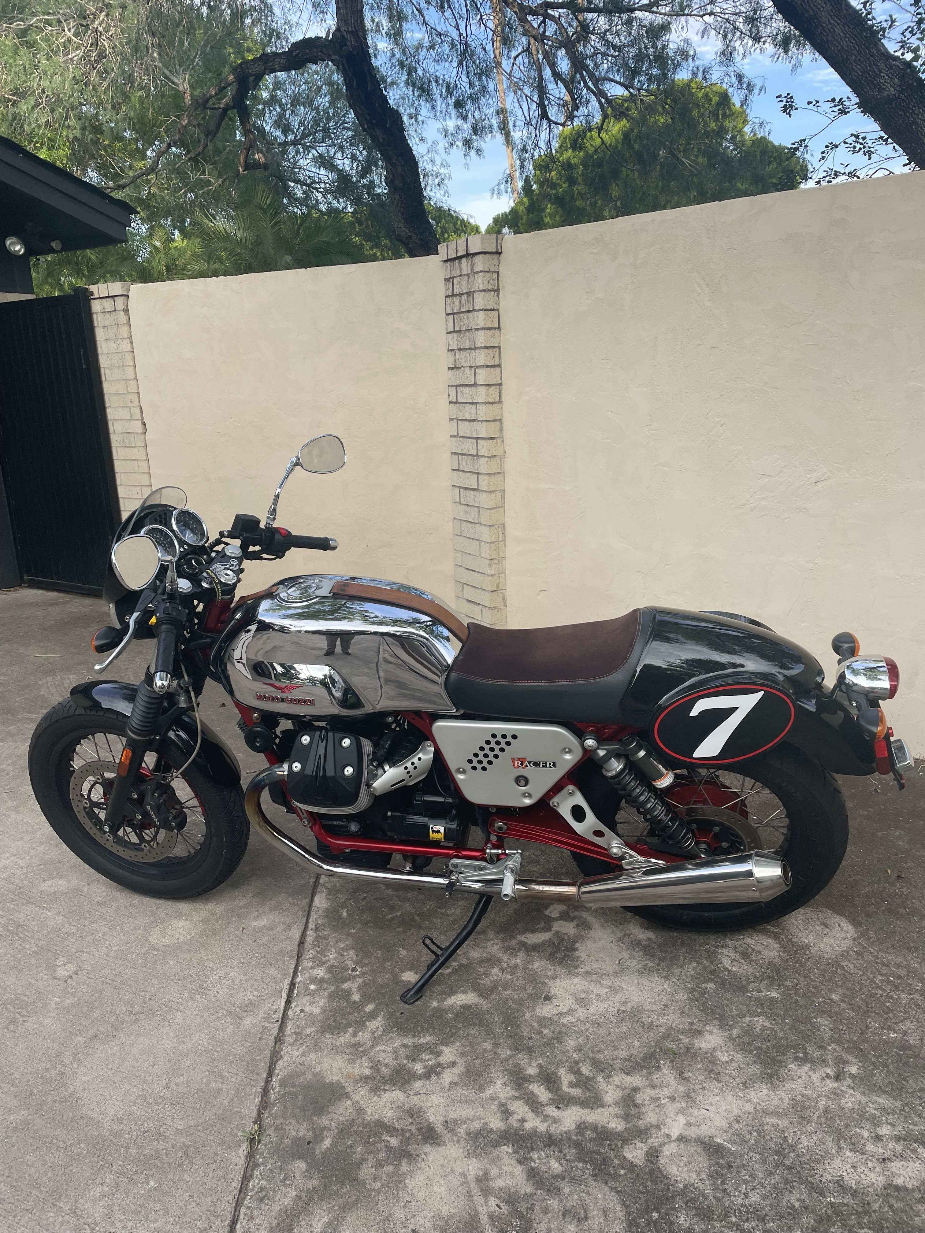 2014 Moto Guzzi V7 CAFÉ CLASSIC in mcallen TX