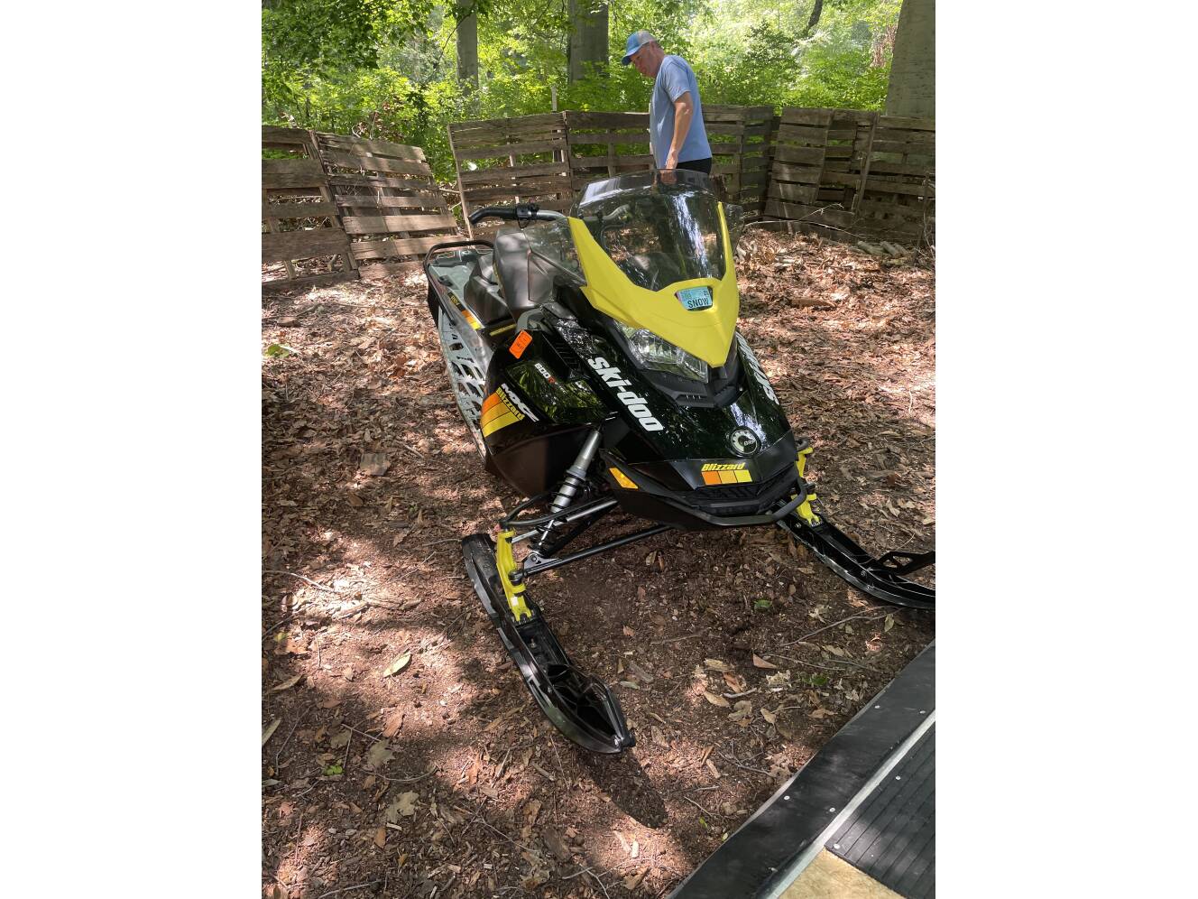 A photo of this 2019 Ski-Doo BLIZZARD