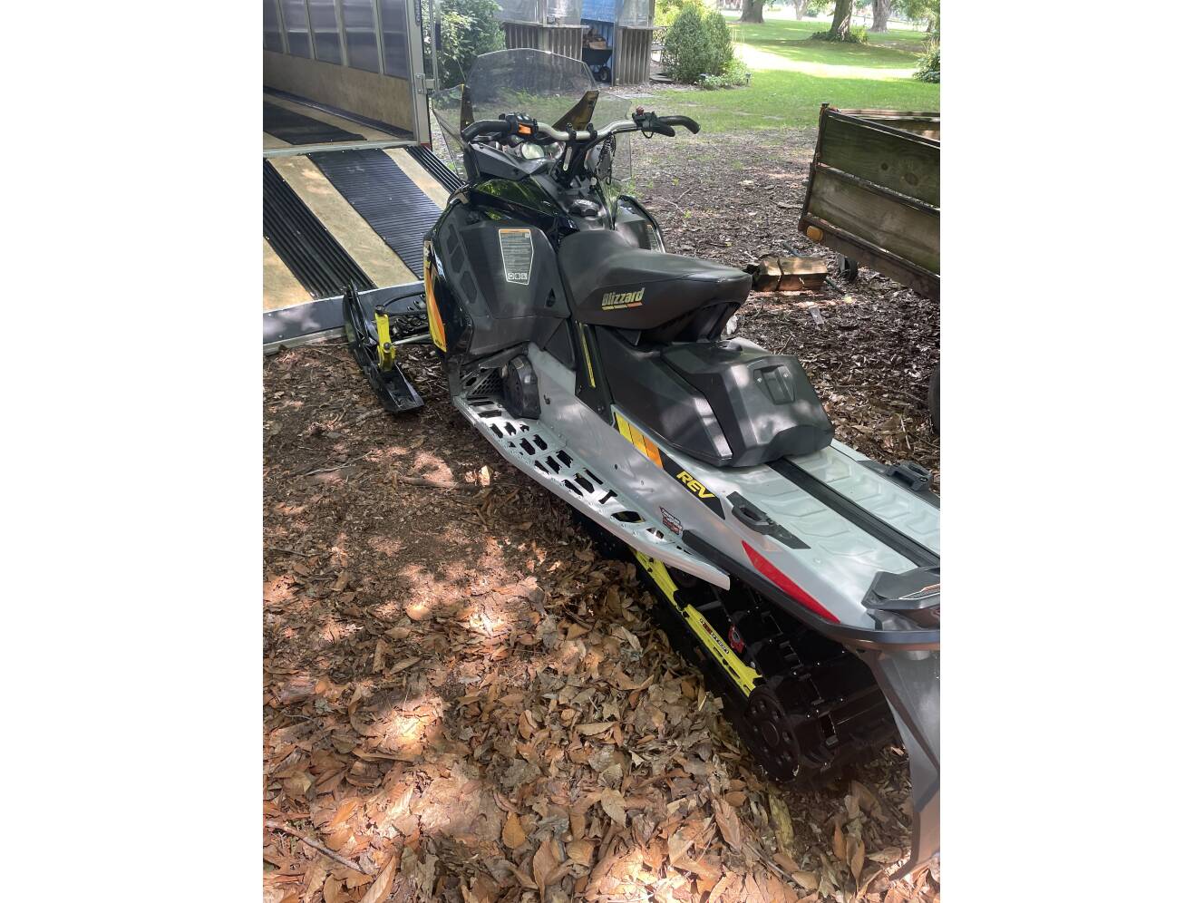 A photo of this 2019 Ski-Doo BLIZZARD