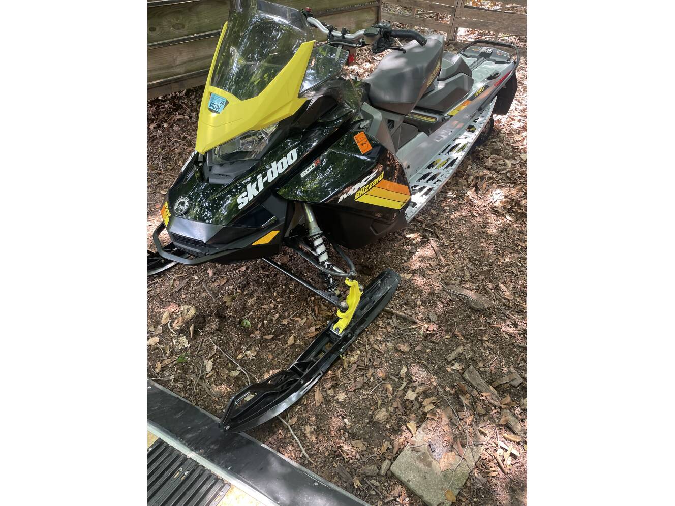A photo of this 2019 Ski-Doo BLIZZARD