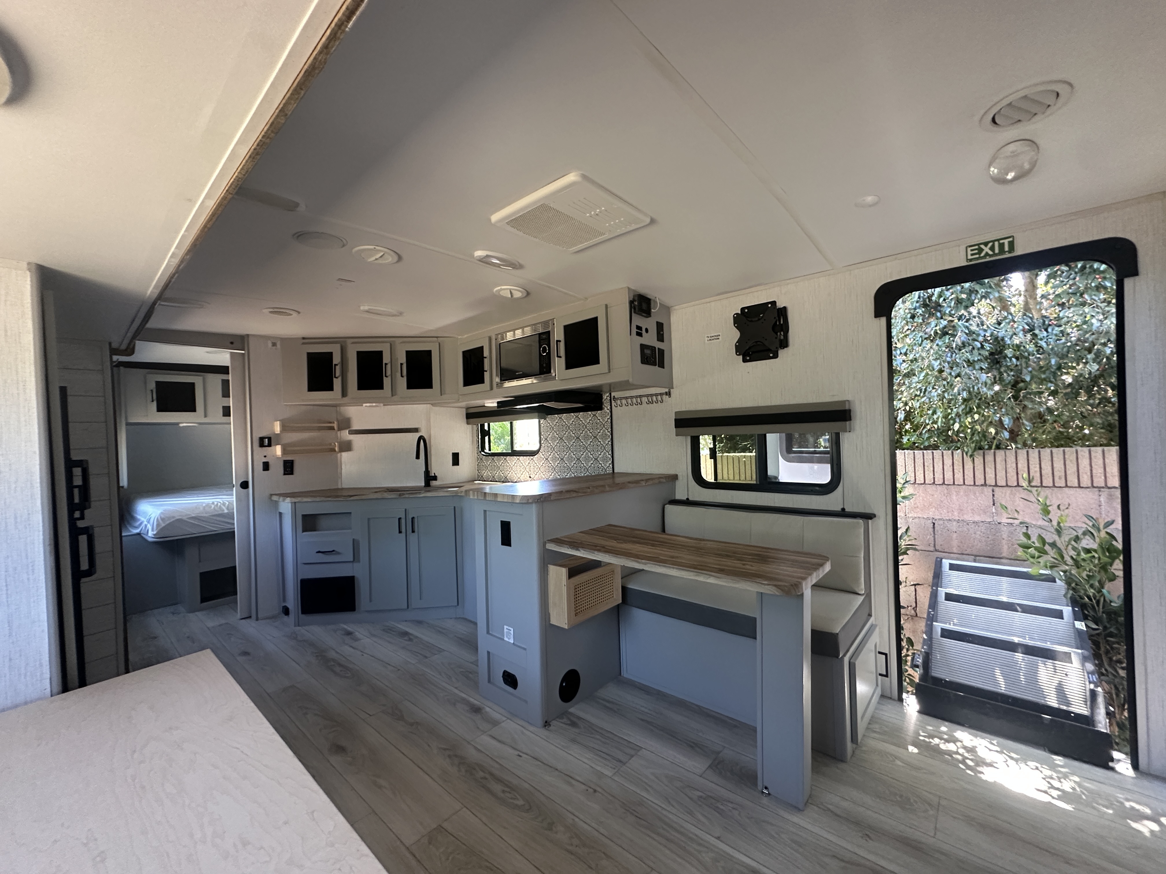 2022 Heartland NORTH TRAIL ULTRA LITE NT 25RBP RV