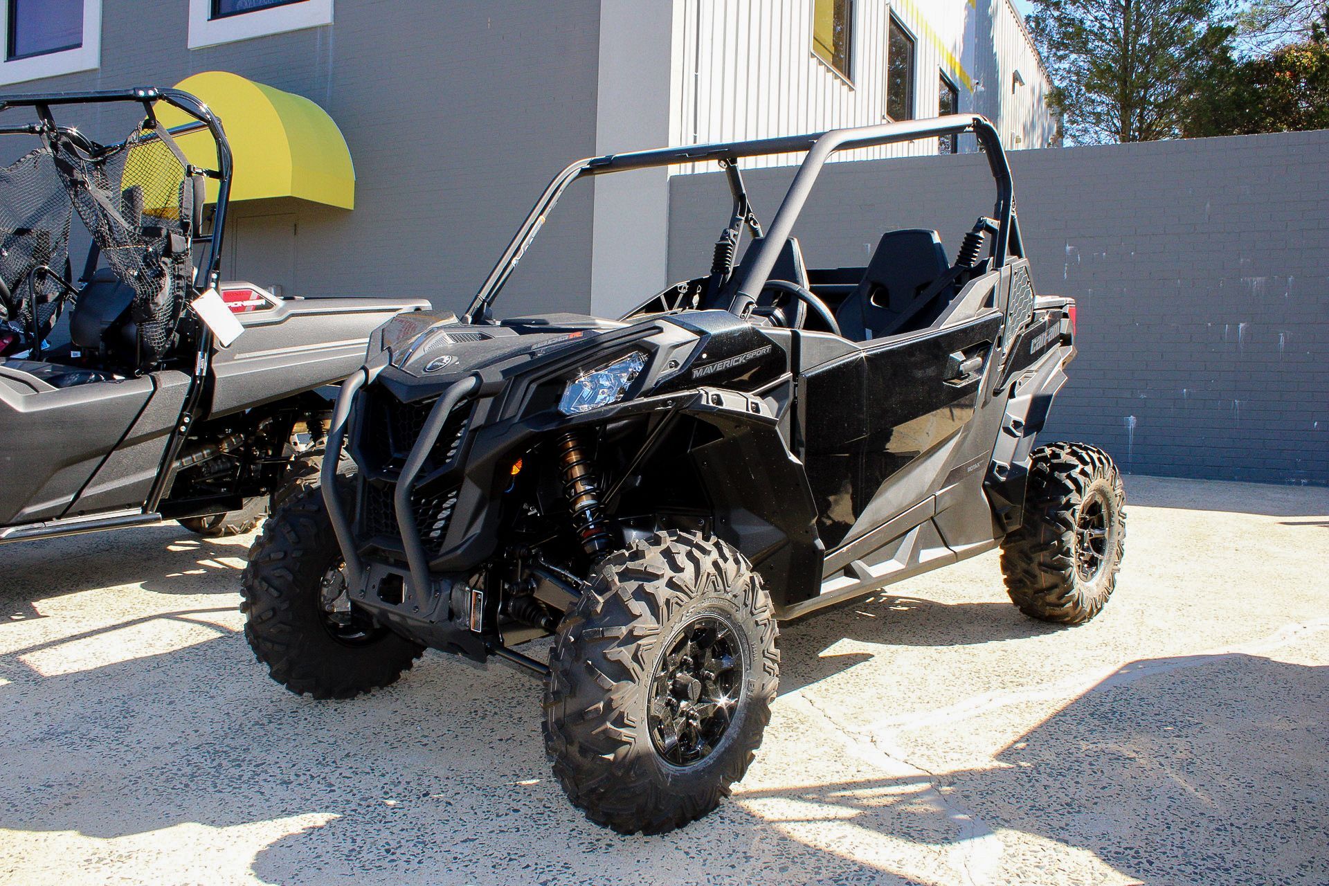 2025 Can-Am Maverick Sport DPS Recreation / Sport ATV