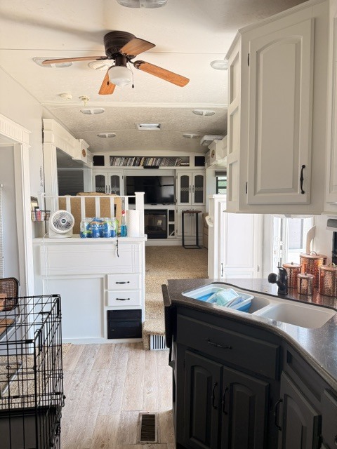 2011 Keystone MONTANA 3850FL in montecito CA