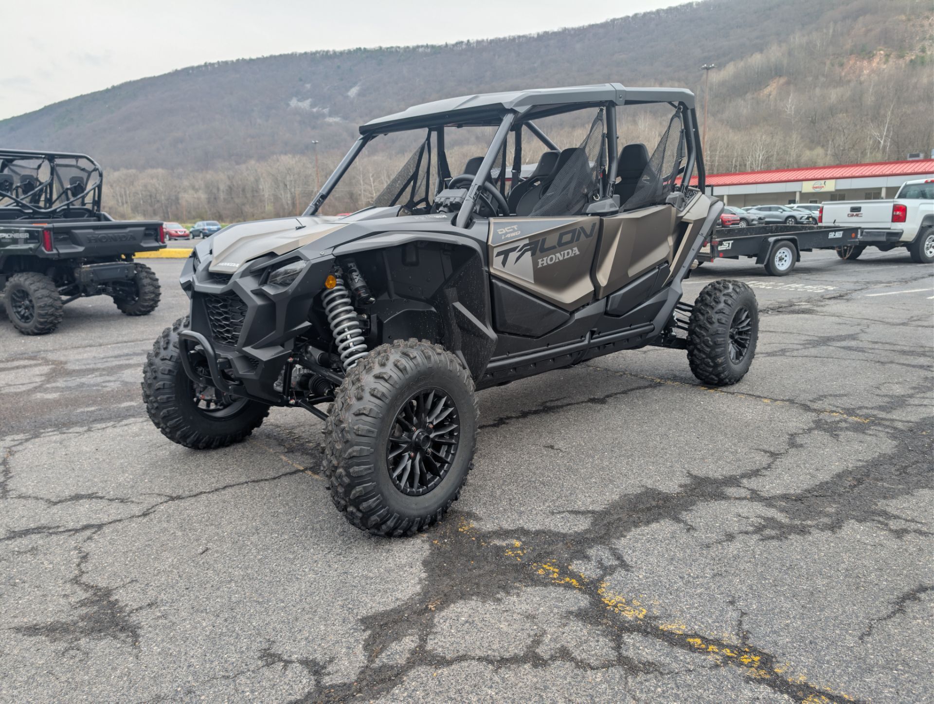 2026 Honda Talon 1000R-4 FOX Live Valve 1000R FOX LIVE VALVE in cumberland MD