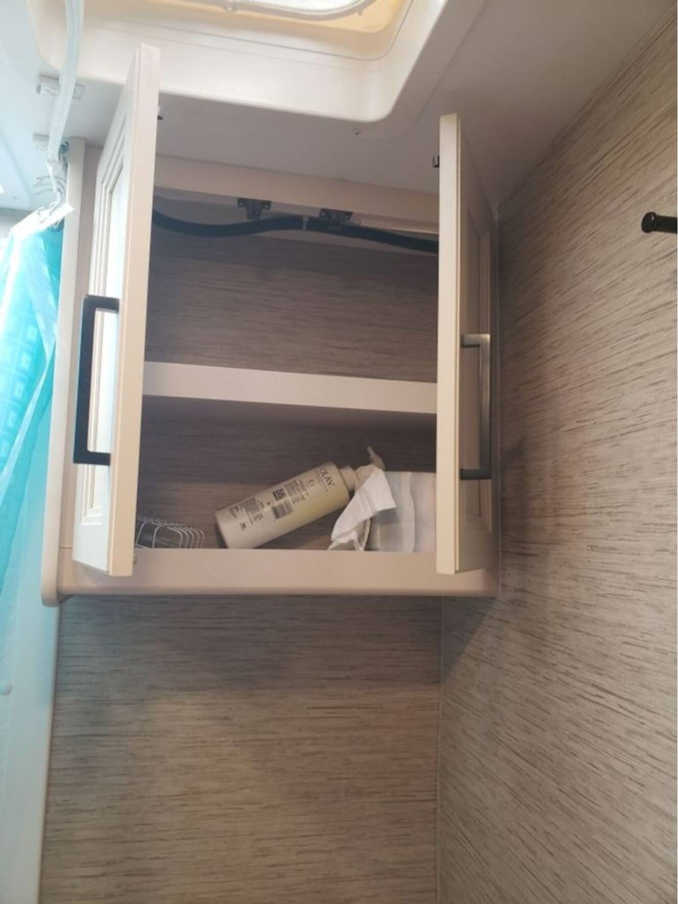 A photo of this 2023 Thor Motor Coach Axis 24.1