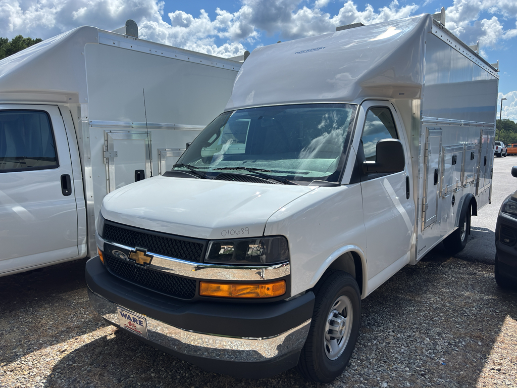 2025 CHEVROLET Express 3500 in Blairsville, GA