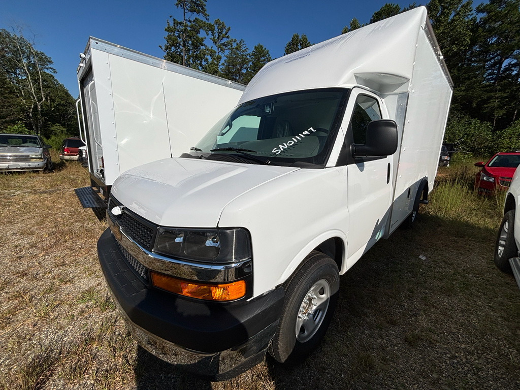 2025 CHEVROLET Express 3500 in Blairsville, GA
