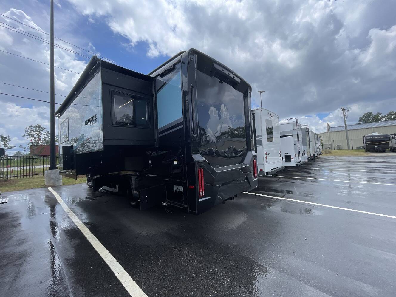 A photo of this 2026 Grand Design Lineage Series M 25FW