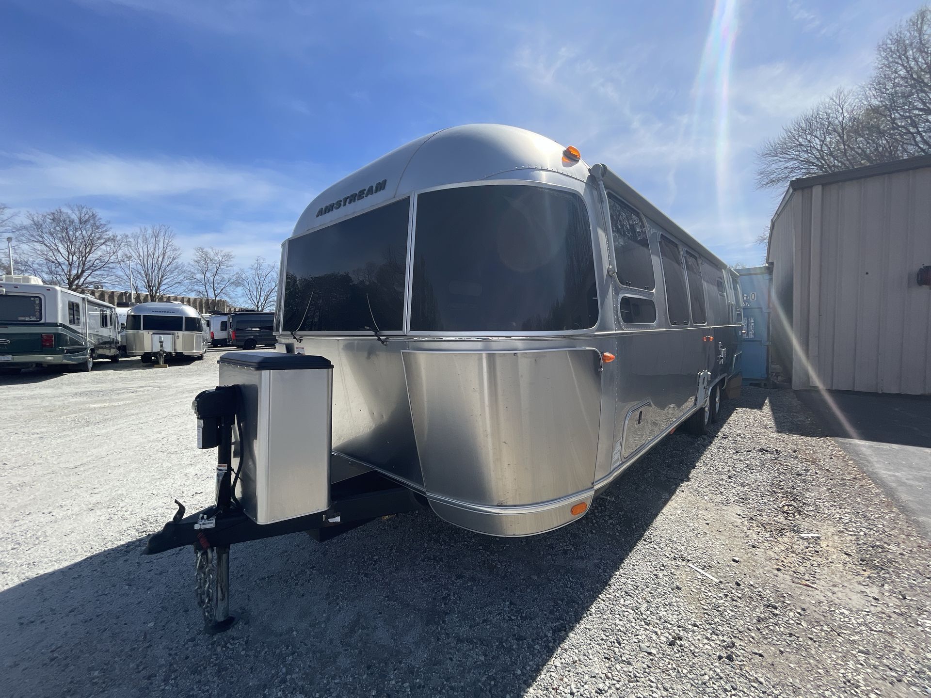 2022 Airstream Flying Cloud 30RB Twin RV