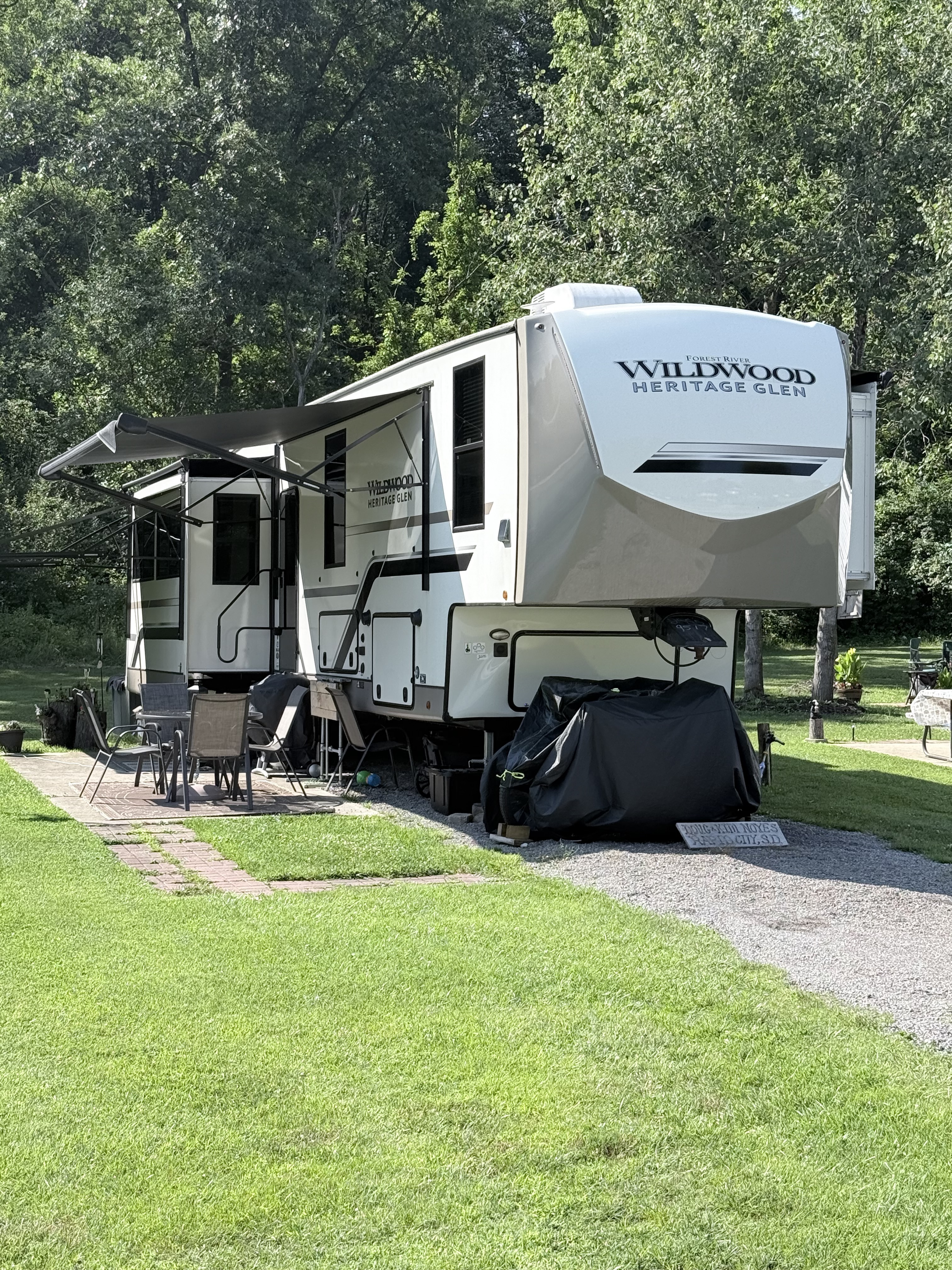 2024 Forest River WILDWOOD HERITAGE GLEN 369BL in grass lake MI