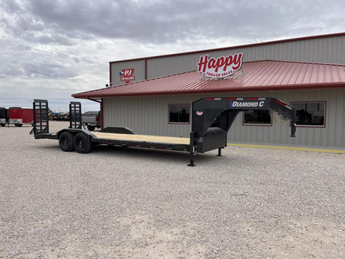 2024 Diamond C Trailers LPX207-GN in Seminole, TX
