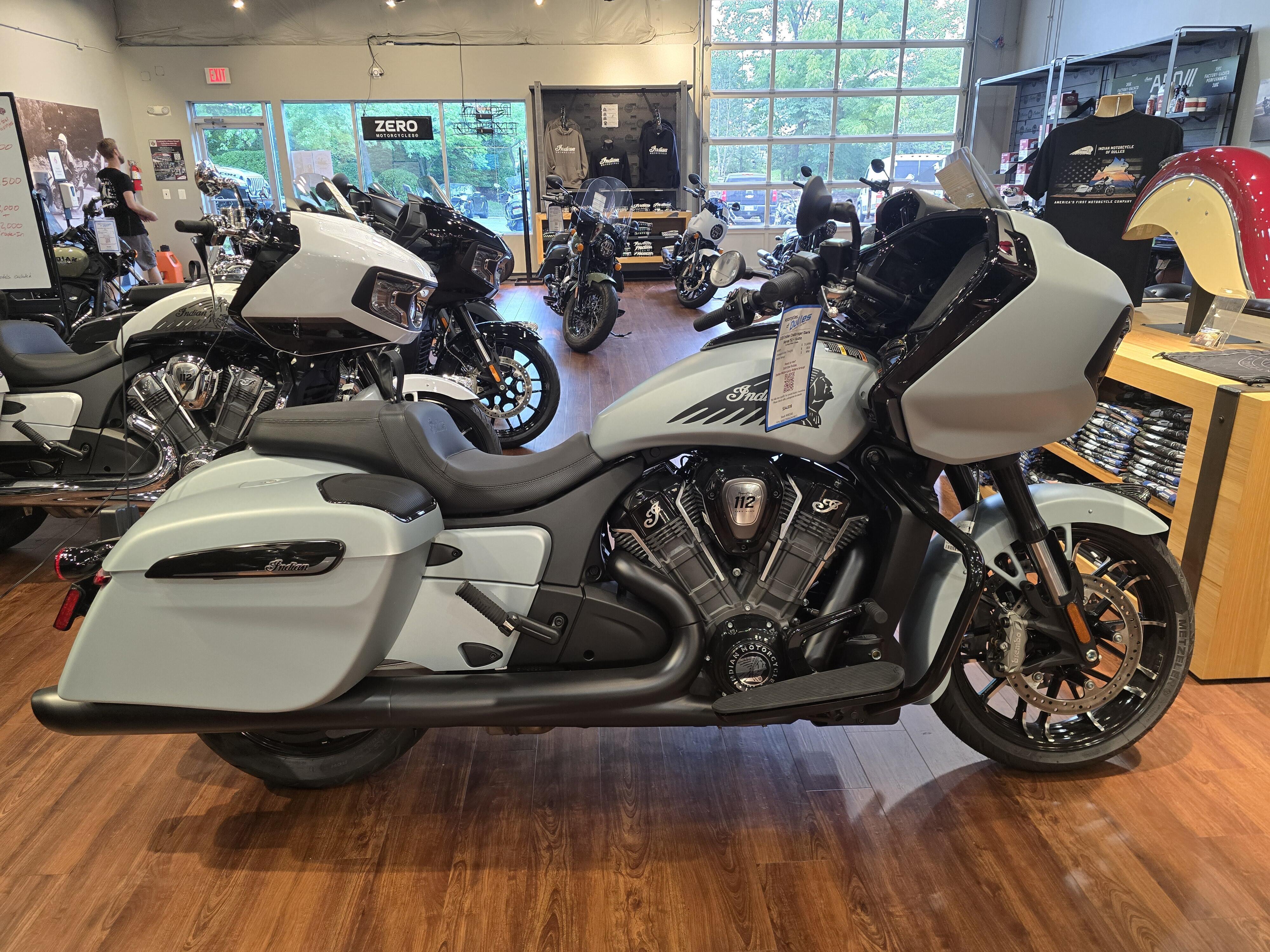 2025 Indian Motorcycle Challenger Dark Horse 112 w/ Audio DARK HORSE in Dulles, VA