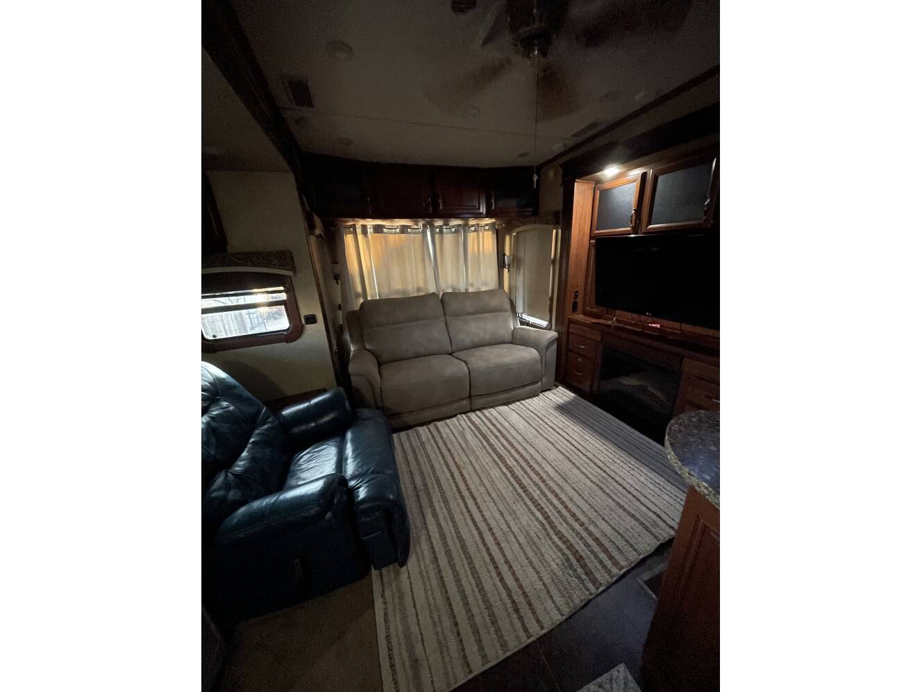A photo of this 2013 Redwood REDWOOD 36FL