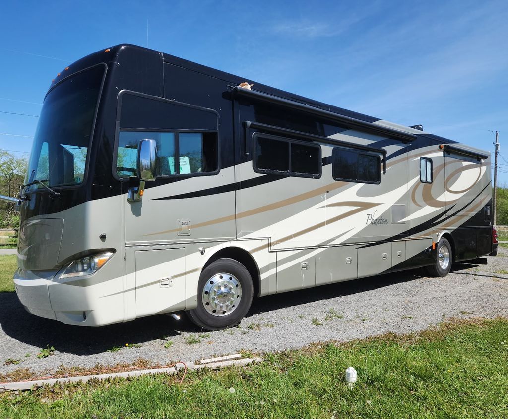 2011 Tiffin Motorhomes Phaeton 40QTH in elkins WV