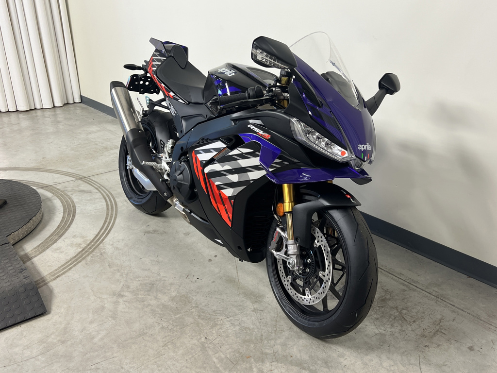 2027 Aprilia RSV4 Factory 1100 1100 FACTORY in Peninsula, OH