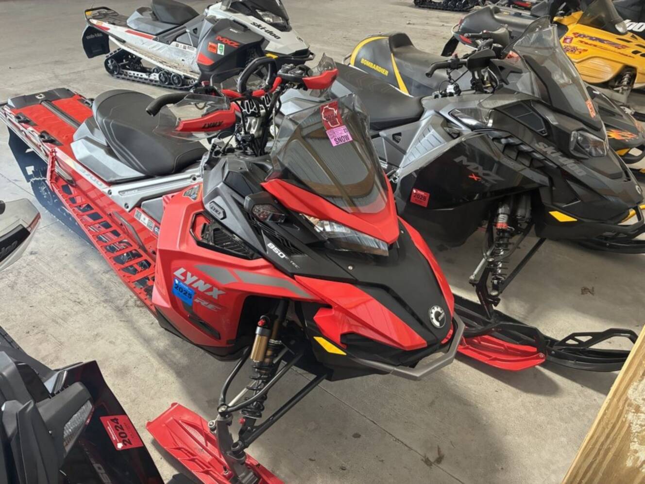A photo of this 2023 Lynx® Xterrain RE 850 E-TEC
