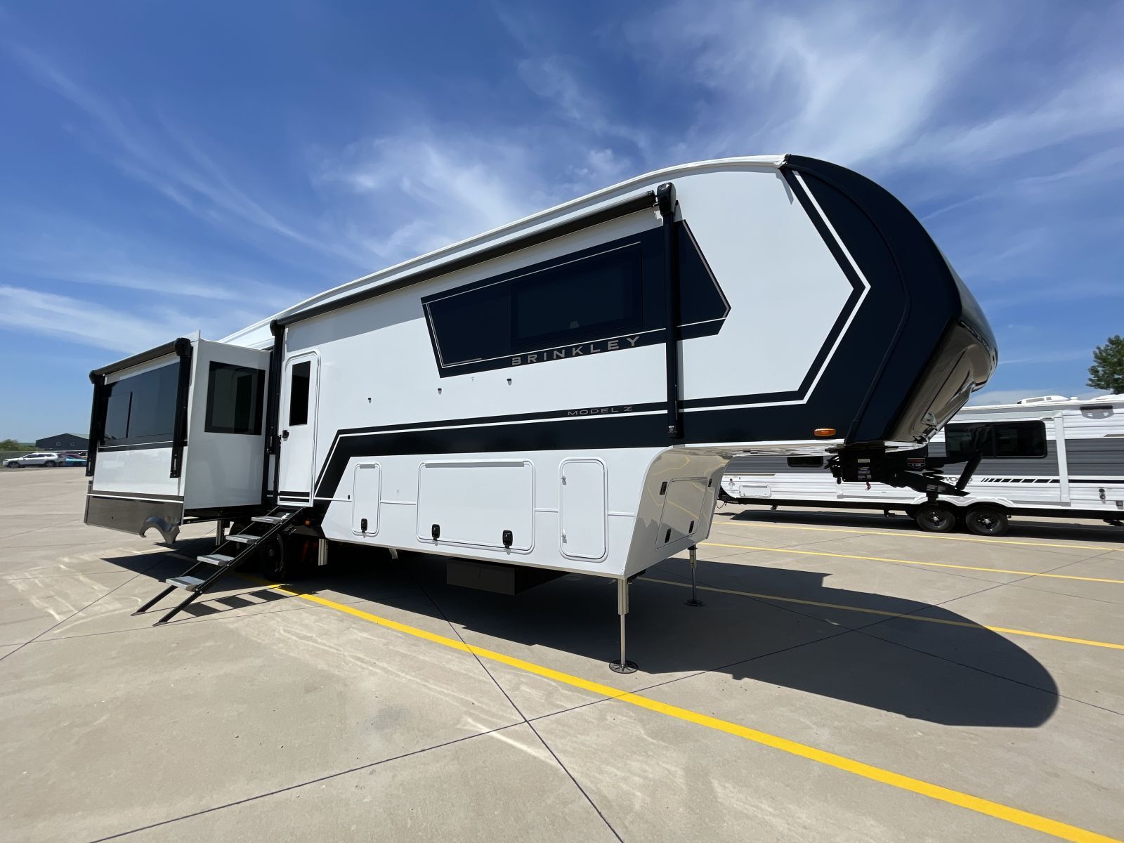 2027 Brinkley Rv MODEL Z 3600 RV