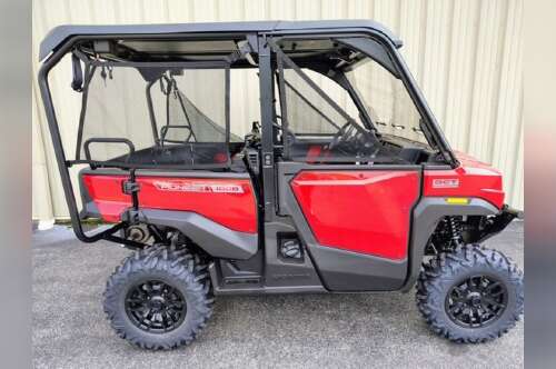 2026 Honda® Pioneer 1000-5 Deluxe in bridgeport WV