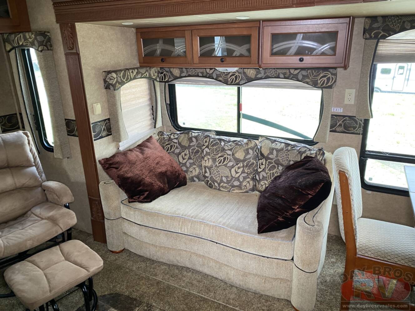 A photo of this 2012 Heartland Greystone 29MK