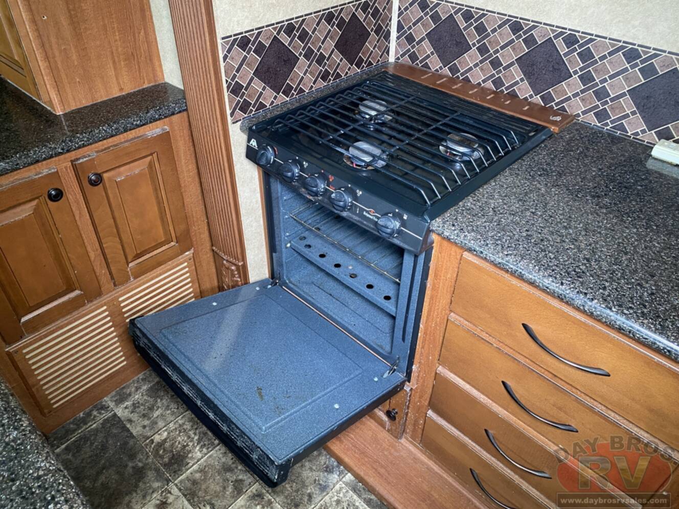 A photo of this 2012 Heartland Greystone 29MK