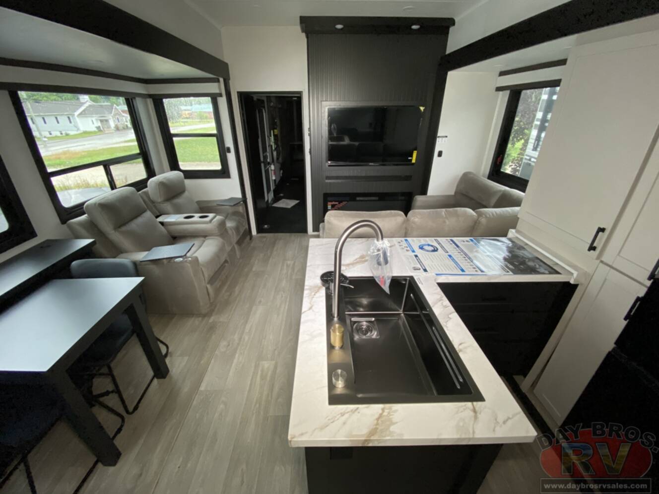 A photo of this 2027 Jayco Seismic 395