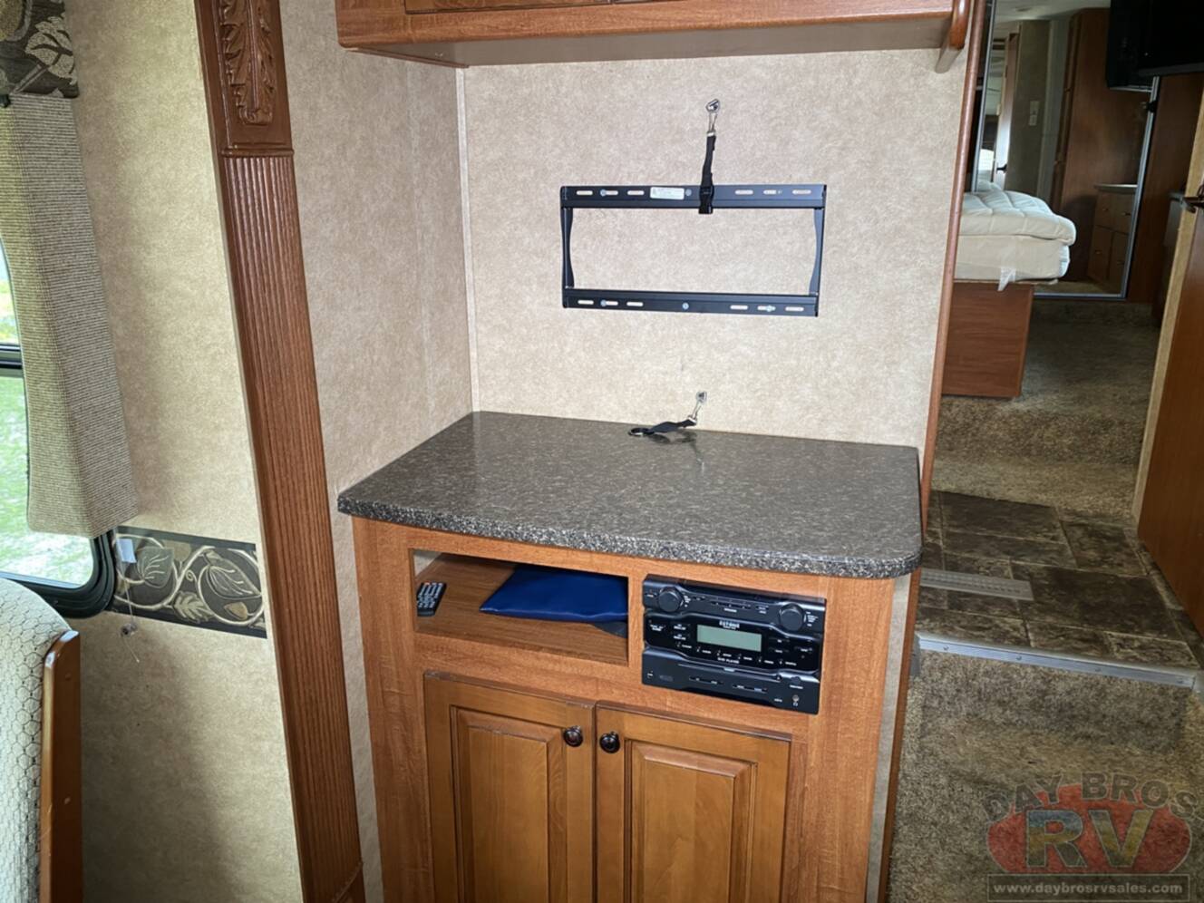 A photo of this 2012 Heartland Greystone 29MK