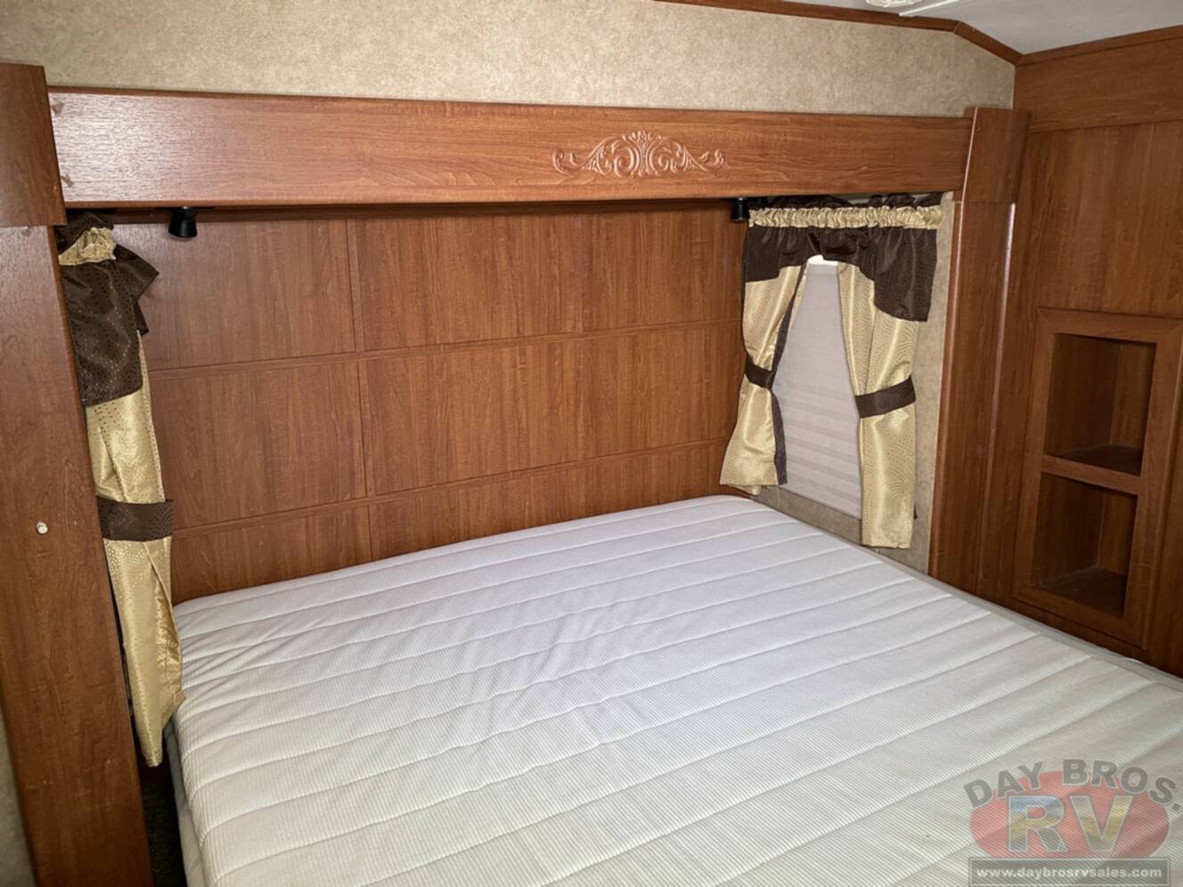 A photo of this 2012 Heartland Greystone 29MK